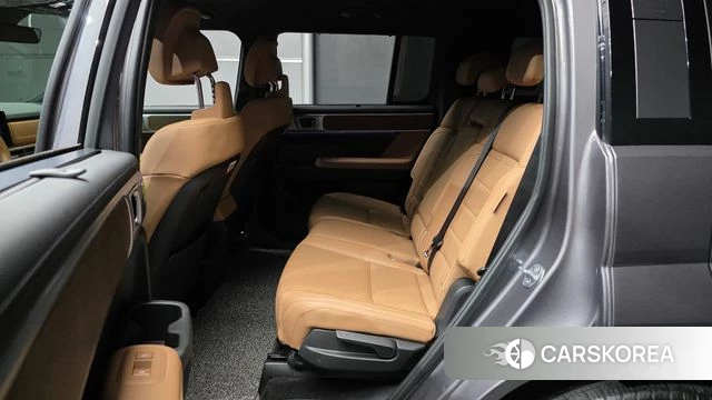 Hyundai Santa Fe (MX5) 2024 Серебристо-серый из Кореи, фото 3