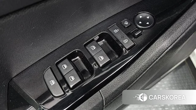 Kia Sportage 5th Generation 2021 Белый из Кореи, фото 3