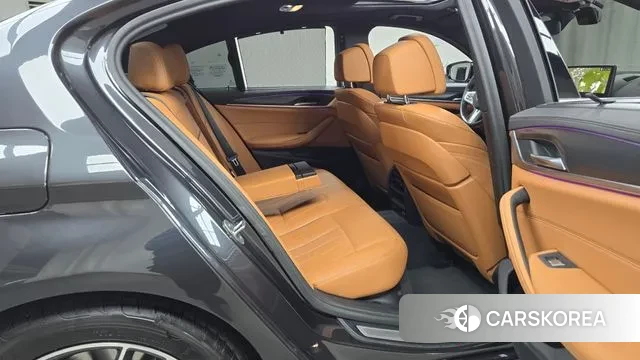 BMW 5 Series (G30) 2022 Серый из Кореи, фото 3