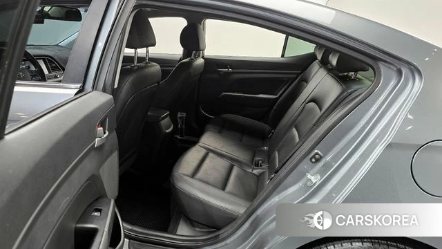 Hyundai Avante AD 2018 Серый из Кореи, фото 3