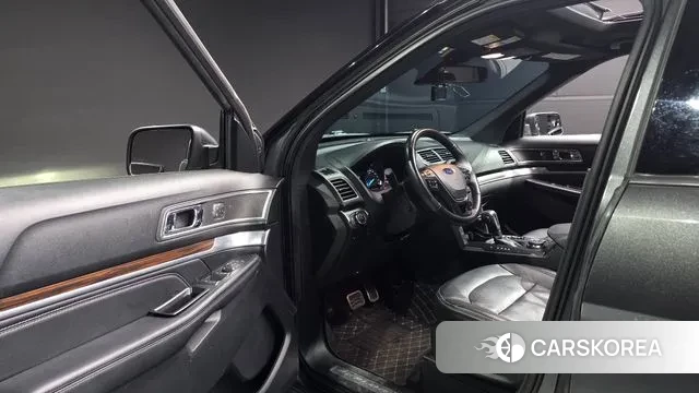 Ford Explorer 2018 Серый из Кореи, фото 3