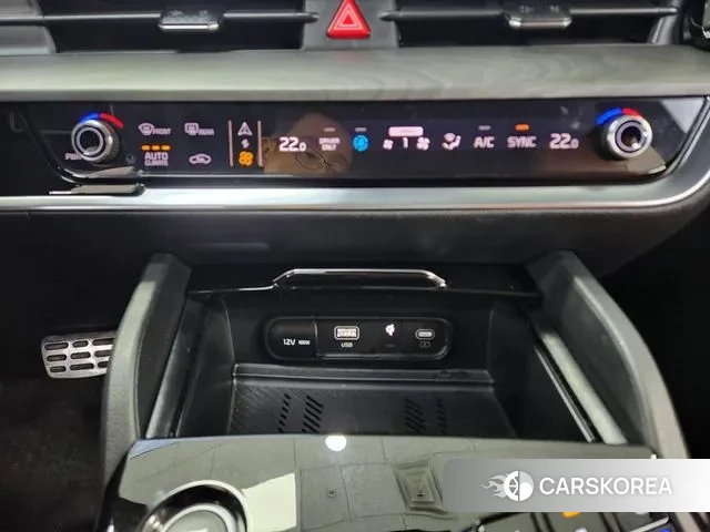 Kia Sportage 5th Generation Hybrid 2023 Белый из Кореи, фото 3