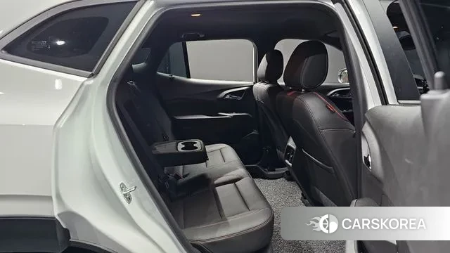 Chevrolet (GM Daewoo) Trax Crossover 2024 Белый из Кореи, фото 3