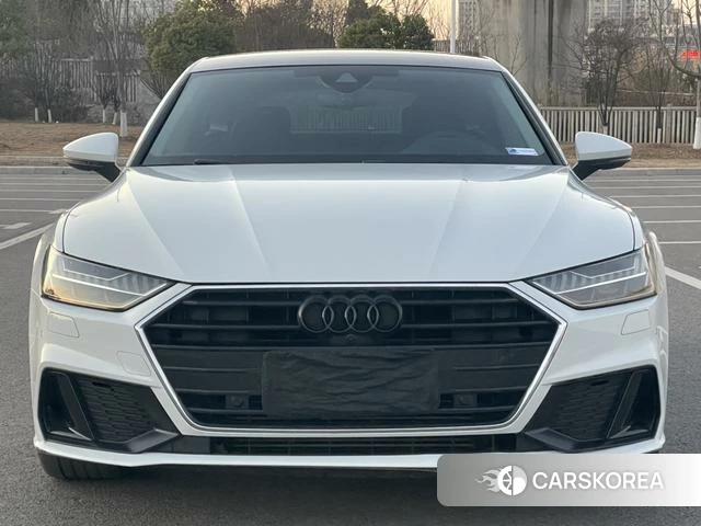 Audi A7 2024 Белый из Китая, фото 3