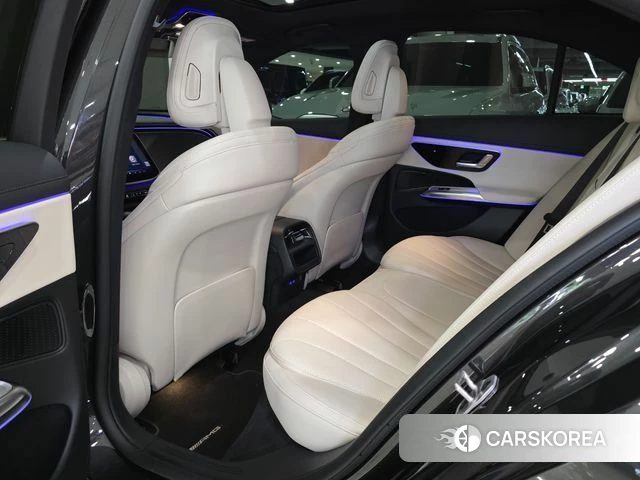 Mercedes-Benz E-Class W214 2026 Черный из Кореи, фото 3