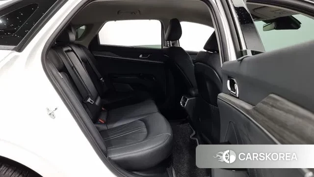 Kia The New K5 Hybrid 3rd generation 2024 Белый из Кореи, фото 3