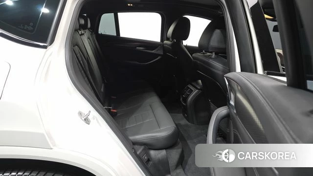 BMW X4 (G02) 2024 Белый из Кореи, фото 3