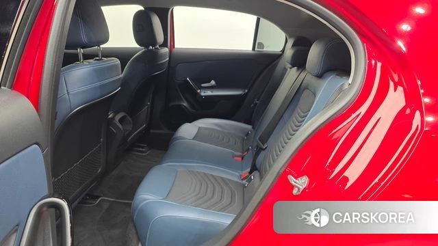 Mercedes-Benz A-Class W177 2019 Красный из Кореи, фото 3