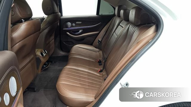 Mercedes-Benz E-Class W213 2020 Белый из Кореи, фото 3