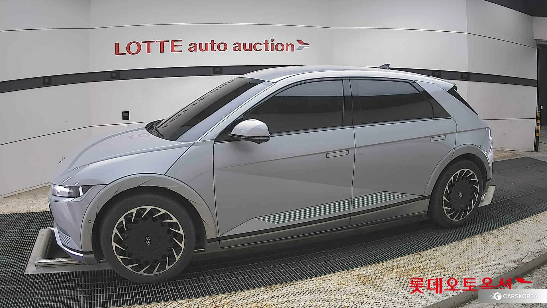 Hyundai IONIQ 5 2022 Cyber Grey Metallic из Кореи, фото 3