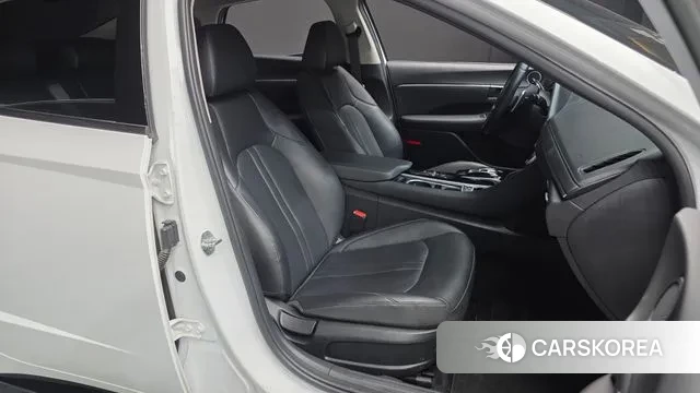 Hyundai Sonata (DN8) 2022 Белый из Кореи, фото 3