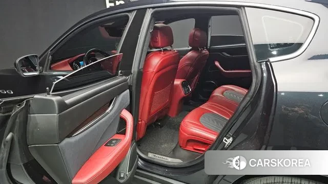 Maserati Levante 2019 Черный из Кореи, фото 3