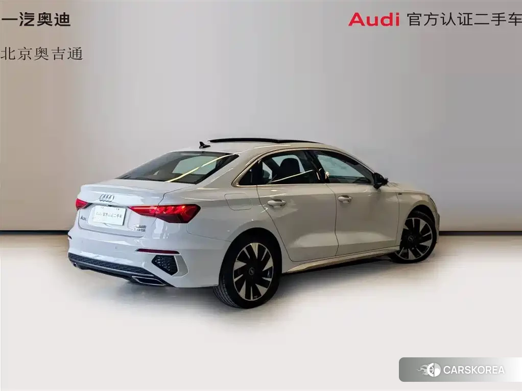 Audi A3 2024 Белый из Китая, фото 3