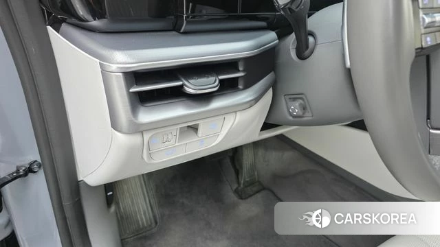 Hyundai Grandeur (GN7) 2023 Светло-серебряный цвет из Кореи, фото 3