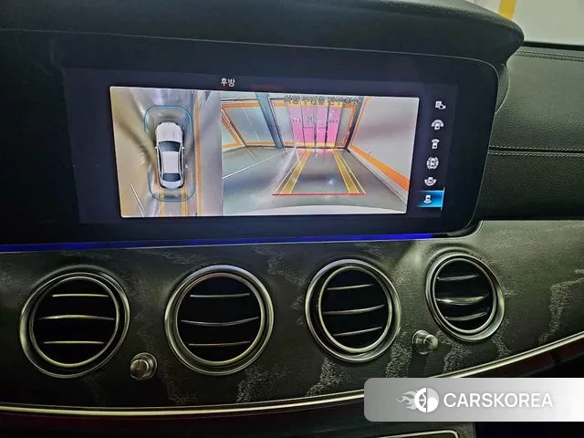 Mercedes-Benz E-Class W213 2022 Белый из Кореи, фото 3