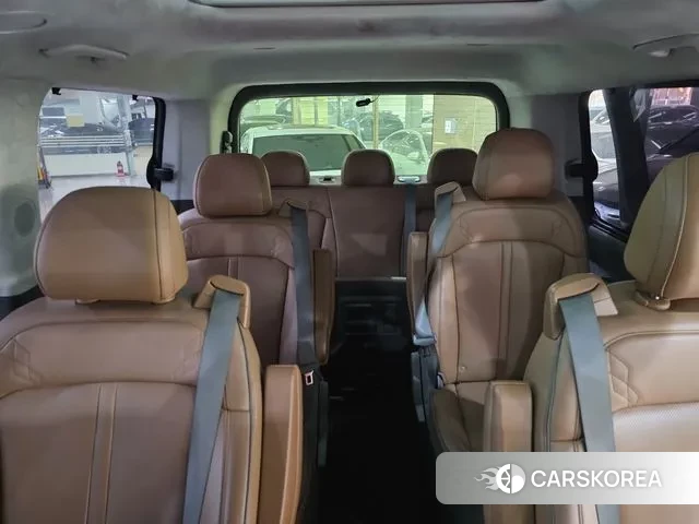 Hyundai Staria 2022 Черный из Кореи, фото 3