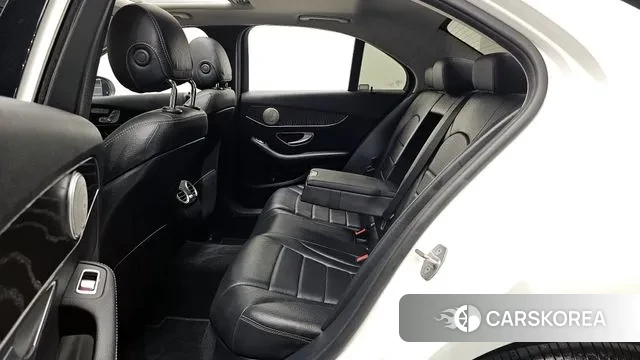 Mercedes-Benz C-Class W205 2019 Белый из Кореи, фото 3