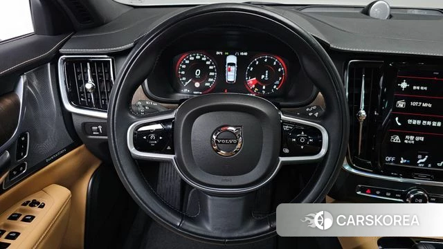 Volvo V90 Cross-Country 2021 Белый из Кореи, фото 3