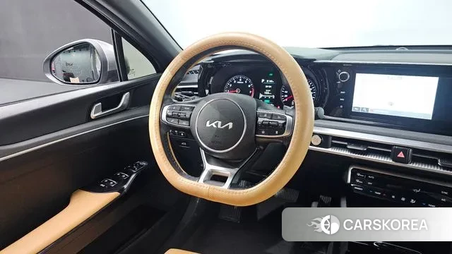 Kia K5 3rd generation 2021 Серебристо-серый из Кореи, фото 3