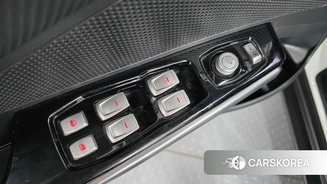 Ssangyong Tivoli Armor 2018 Белый из Кореи, фото 3