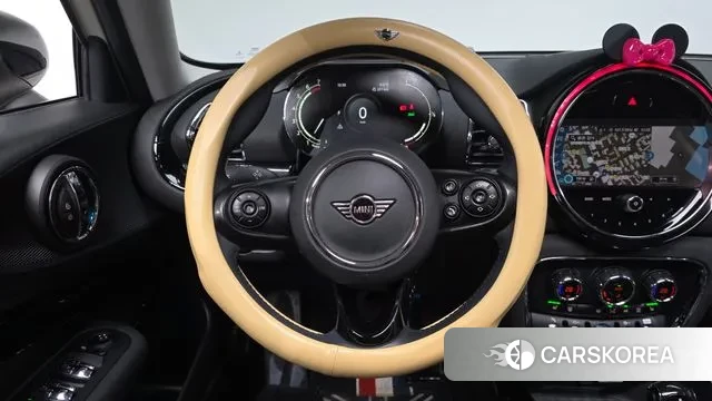Mini Cooper Clubman 2021 Жемчужный цвет из Кореи, фото 3