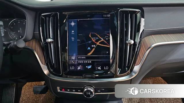 Volvo S60 3rd generation 2021 Белый из Кореи, фото 3
