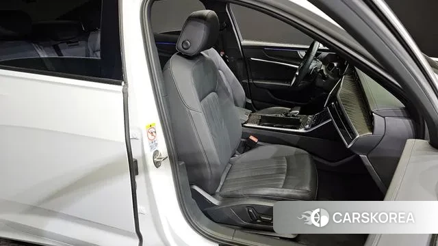 Audi A6 (C8) 2022 Белый из Кореи, фото 3