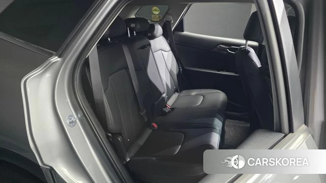 Kia Sportage 5th Generation Hybrid 2022 Серебристо-серый из Кореи, фото 3