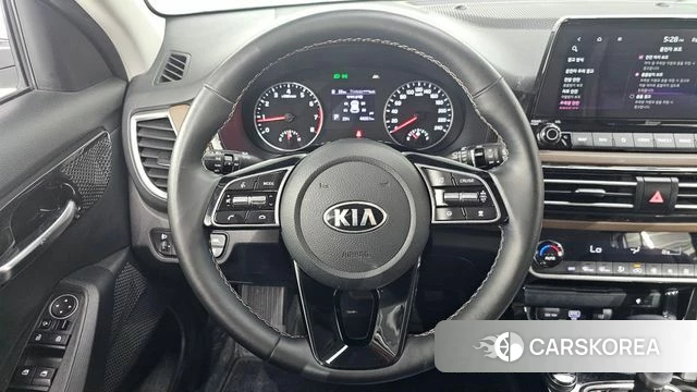 Kia Seltos 2020 Белый из Кореи, фото 3