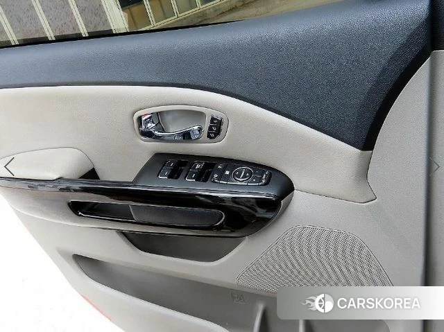 Kia The New Carnival 2019 Белый из Кореи, фото 3