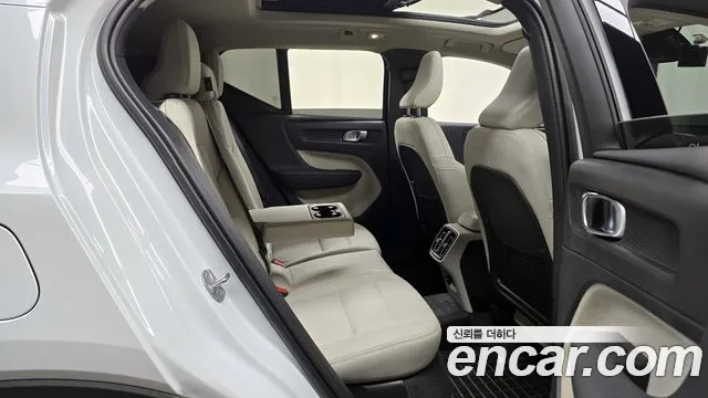 Volvo XC40 id 2650037 из Кореи 3