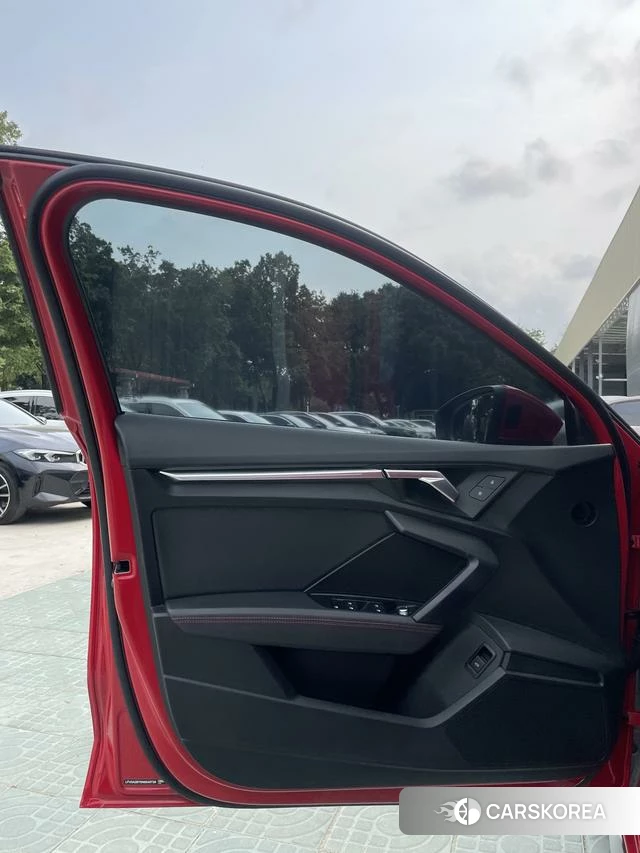 Audi A3 2023 Красный из Китая, фото 3