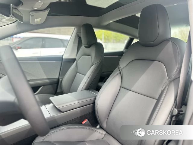 Tesla Model 3 2026 Темно-серый из Китая, фото 3