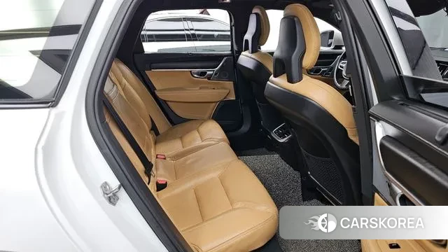 Volvo V90 Cross-Country 2018 Белый из Кореи, фото 3