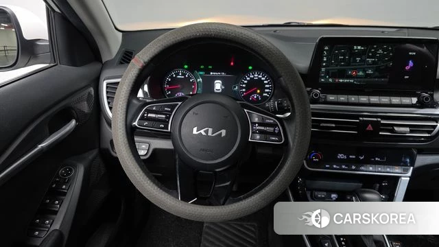 Kia Seltos 2022 Белый из Кореи, фото 3