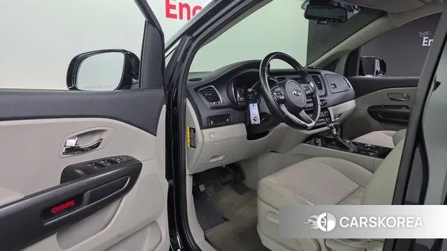 Kia The New Carnival 2018 Черный из Кореи, фото 3