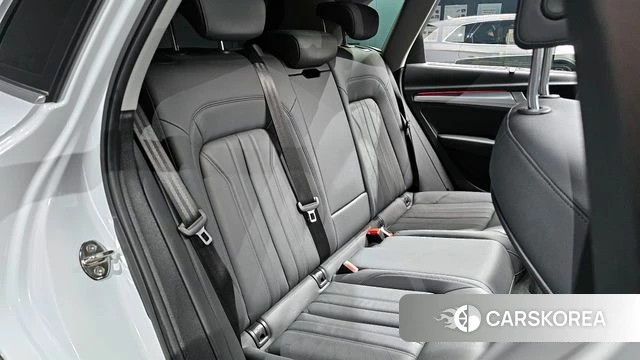 Audi Q5 (FY) 2022 Белый из Кореи, фото 3