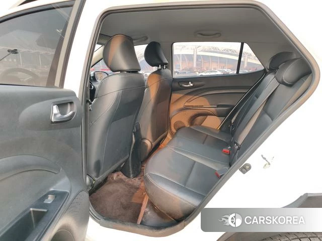Kia Yi Ran 2022 Белый из Китая, фото 3