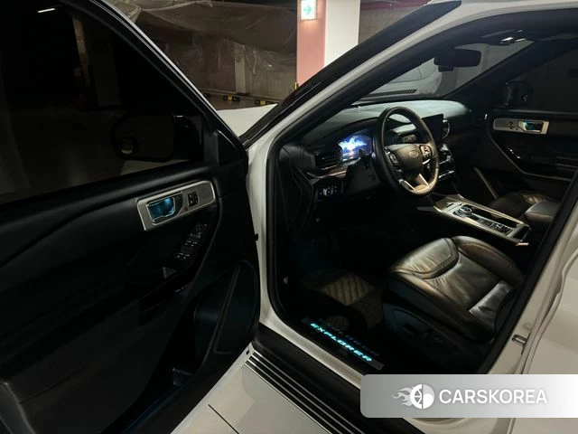 Ford Explorer 6th Generation 2022 Белый из Кореи, фото 3