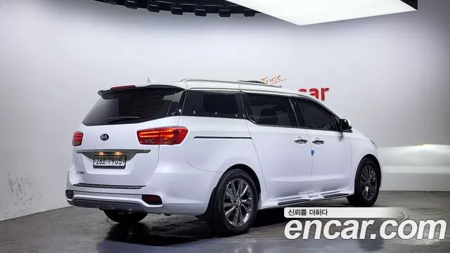 Kia The New Carnival 2019 Белый из Кореи, фото 3