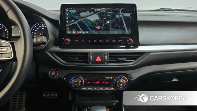 Kia The New K3 2nd generation 2024 Белый из Кореи, фото 3