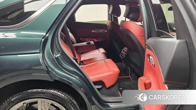 Genesis GV70 2022 Зеленый из Кореи, фото 3