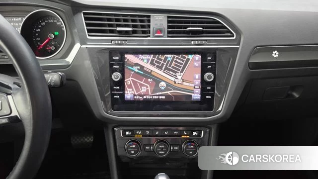 Volkswagen Tiguan second Generation 2020 Черный из Кореи, фото 3