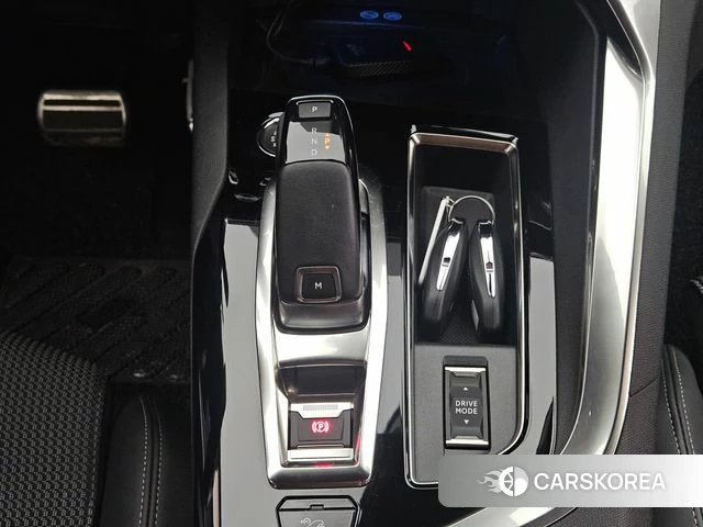 Peugeot 5008 second generation 2022 Белый из Кореи, фото 3