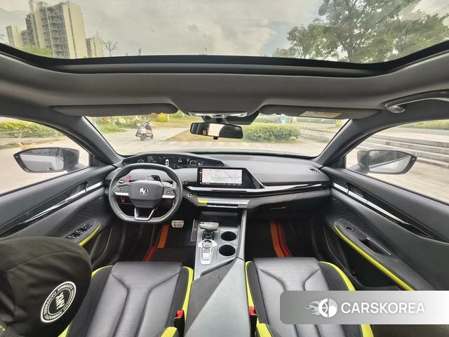 Chang'an UNI-V 2022 Серебристо-серый из Китая, фото 3