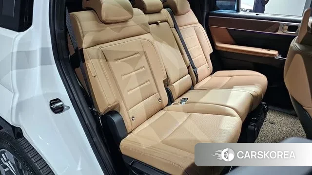 Hyundai Santa Fe (MX5) 2023 Белый из Кореи, фото 3