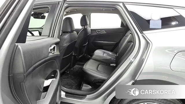 Kia Sportage 5th Generation 2022 Серебристо-серый из Кореи, фото 3