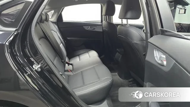 Kia The New K3 2nd generation 2022 Черный из Кореи, фото 3