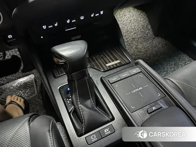 Lexus ES300h 7th generation 2020 Серый из Кореи, фото 3