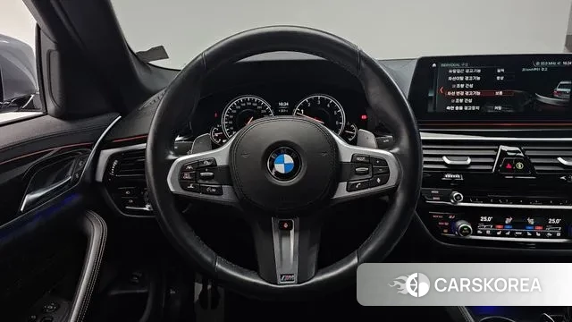 BMW 5 Series (G30) 2018 Светло-серебряный цвет из Кореи, фото 3